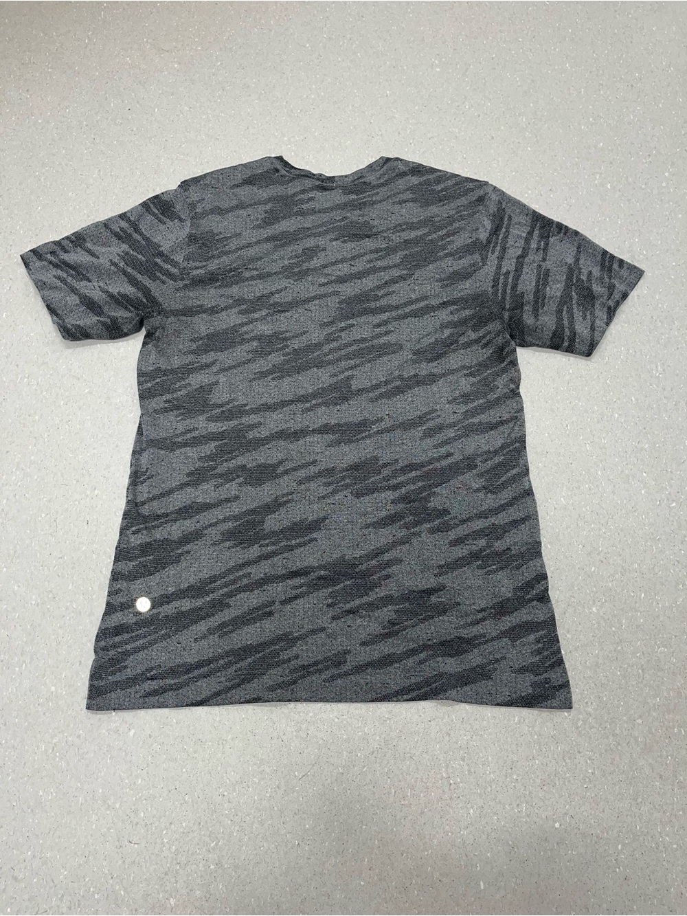 Lululemon Metal Vent Tech Short Sleeve size small